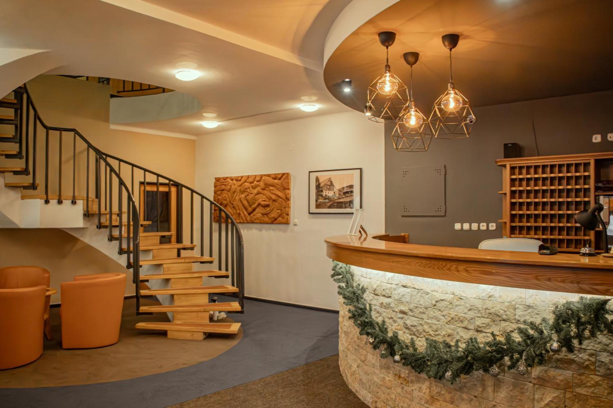 Hotel Esprit Шпиндлерув-Млин Экстерьер фото